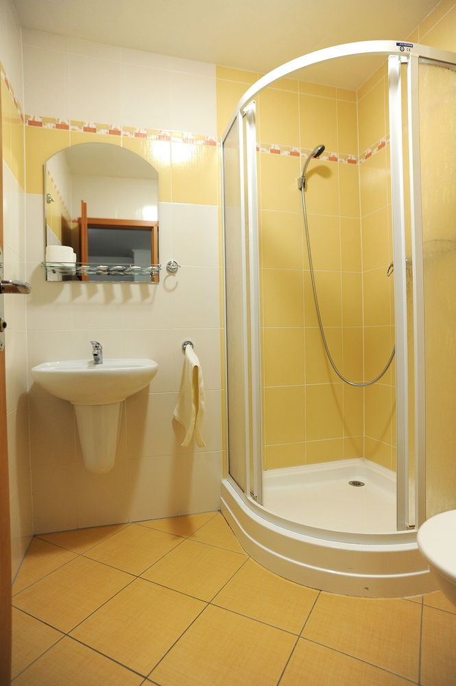 Wellness Penzion Jarmilka S Privatnim Wellness Bedřichov Екстериор снимка